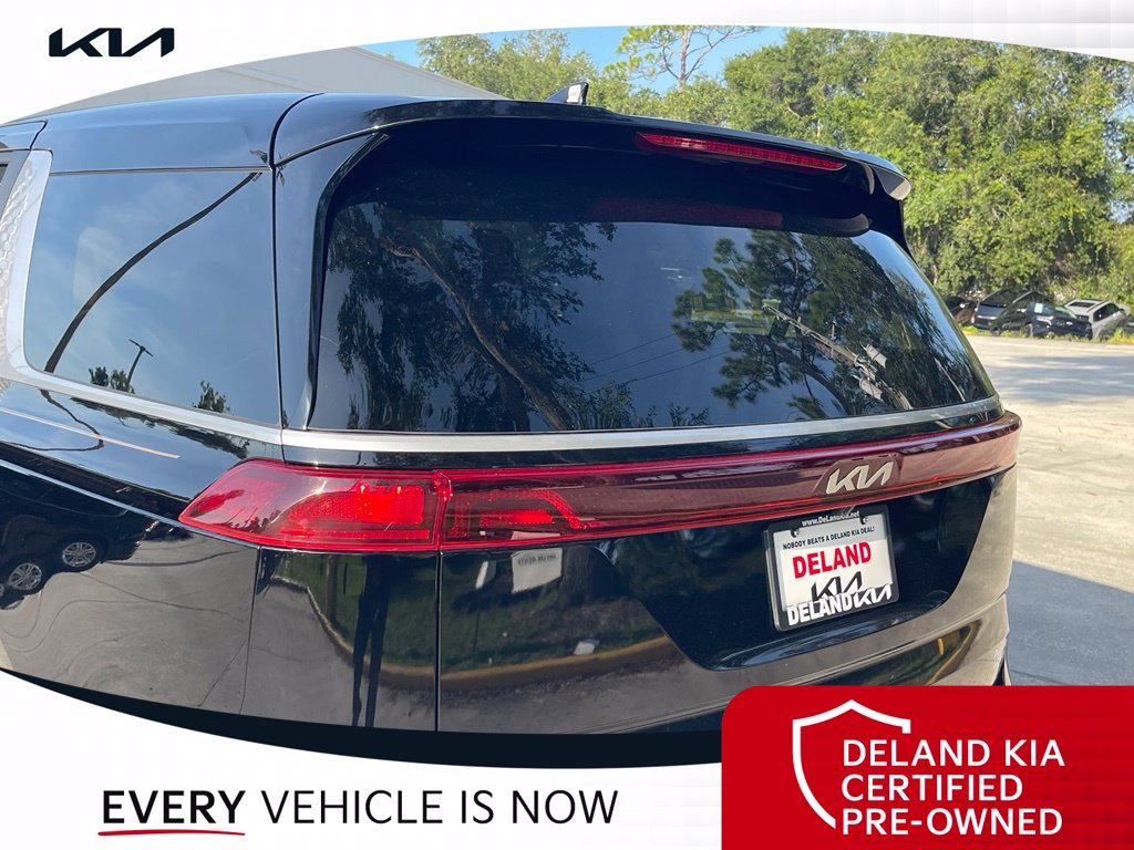 Used 2024 Kia Carnival Van