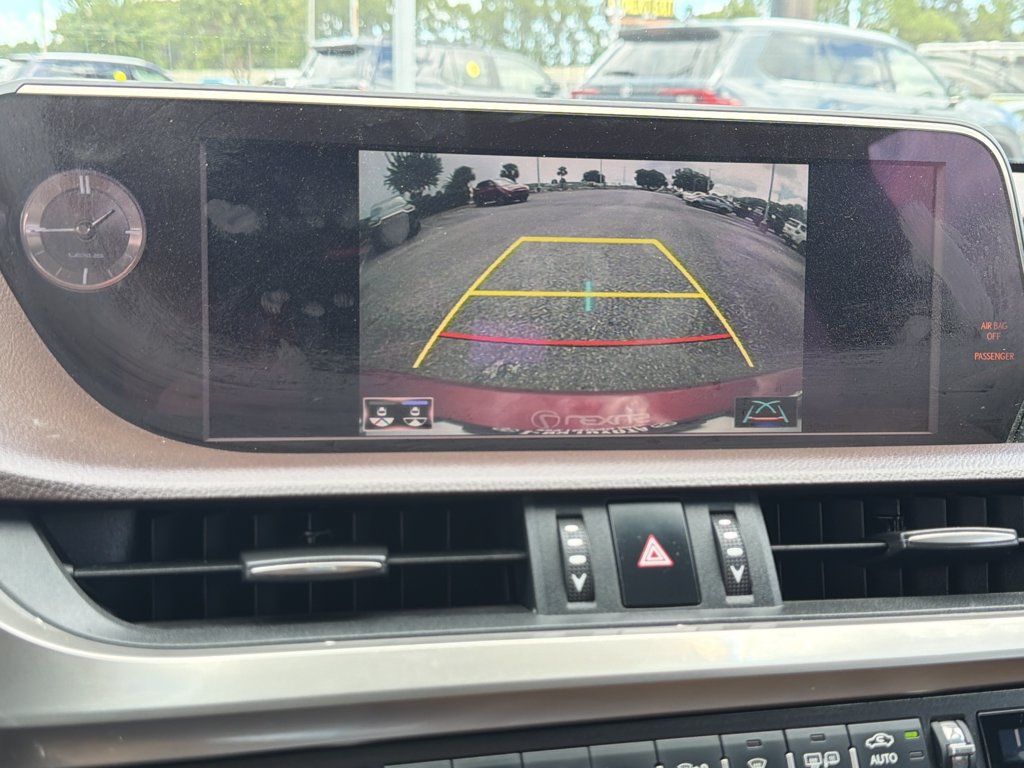 Used 2019 Lexus ES Sedan