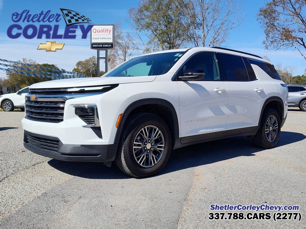 2025 Chevrolet Traverse LT FWD