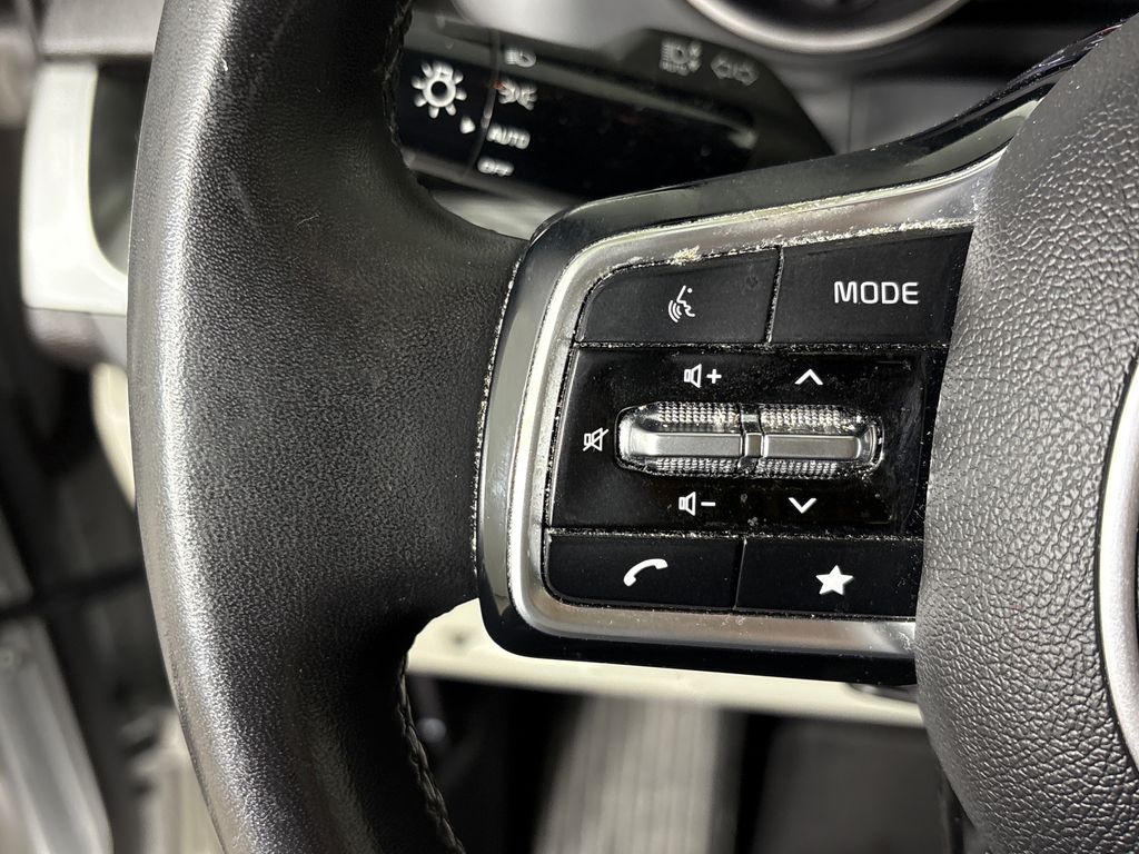 Certified Used 2022 Silver Kia LXS image 18