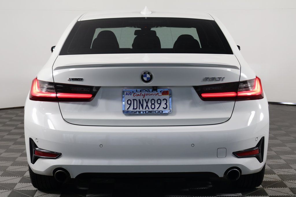 Thumbnail: 2019 BMW 3 Series - 5