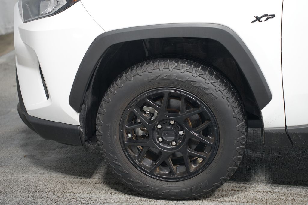 2021 Toyota RAV4 XLE 5