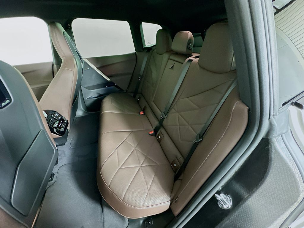 2026 BMW iX  17