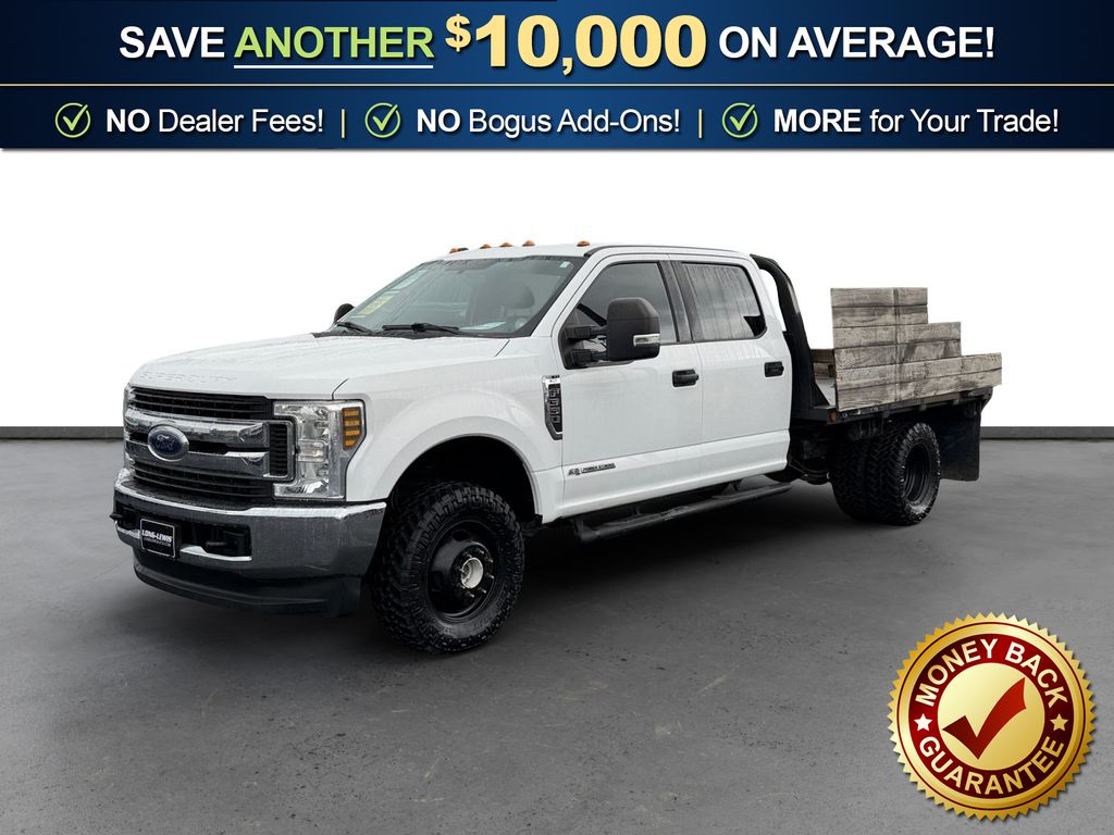 2019 Ford F-350 Super Duty Chassis XLT Crew Cab DRW 4WD