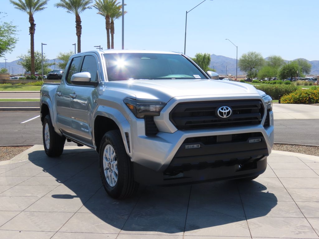 2025 Toyota Tacoma SR5 3