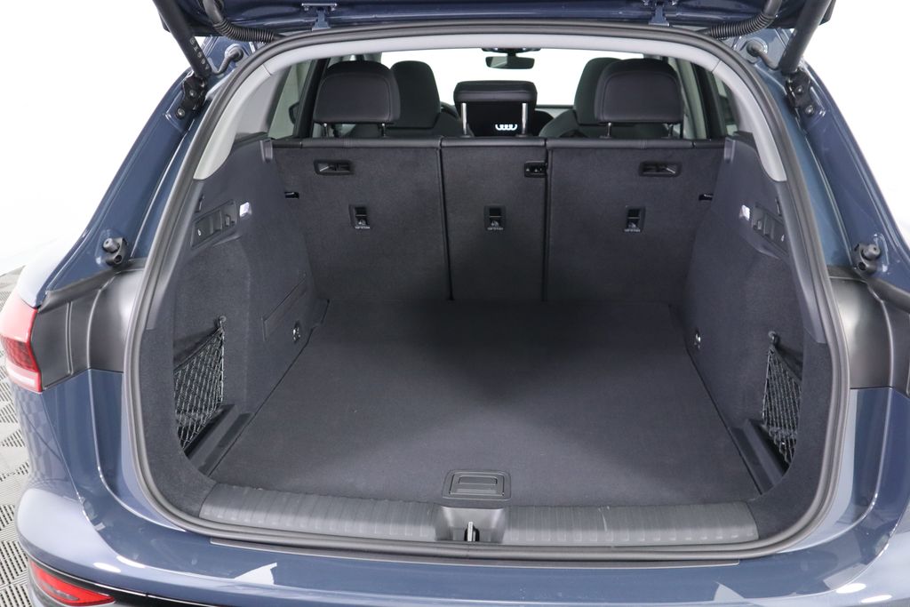 2025 Audi Q6 e-tron Premium 30