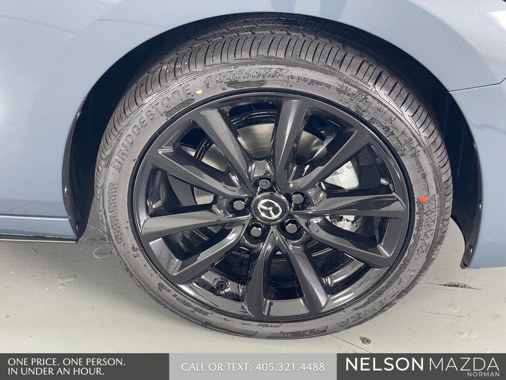 2026 Mazda Mazda3 Carbon Edition - Photo 11