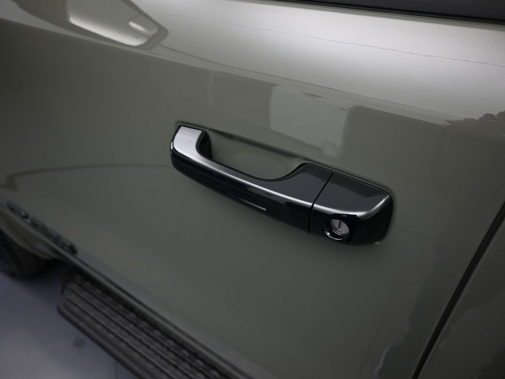 New 2026 Canyon Lake Ram Laramie image 31