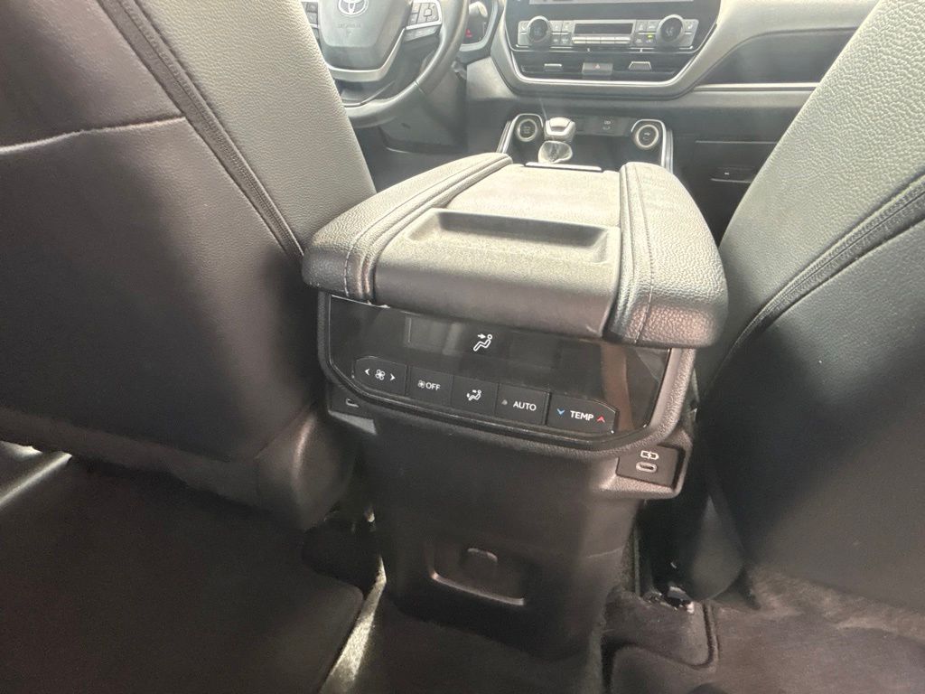 Used 2025 Toyota Grand Highlander SUV