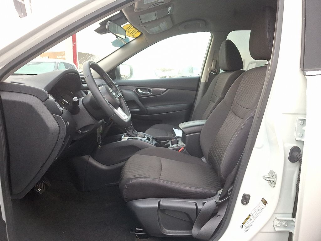 Thumbnail: 2020 Nissan Rogue - 14