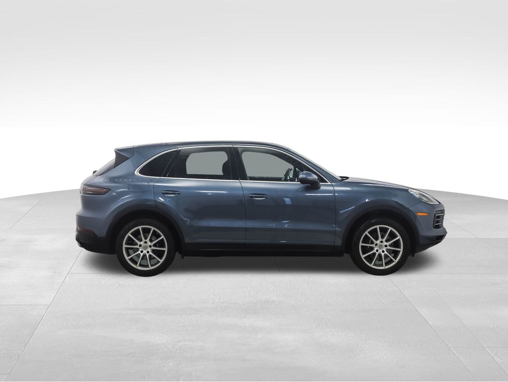 Thumbnail: 2020 Porsche Cayenne - 6