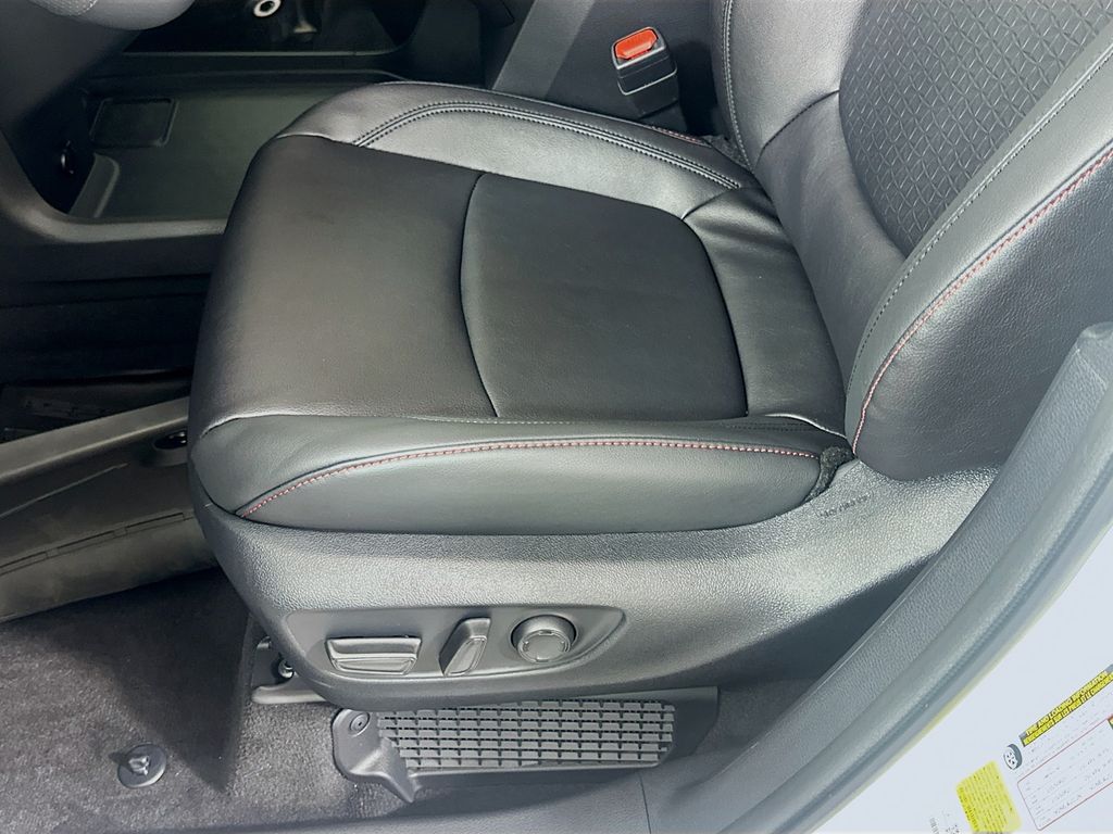 Thumbnail: 2026 Toyota Sienna - 20