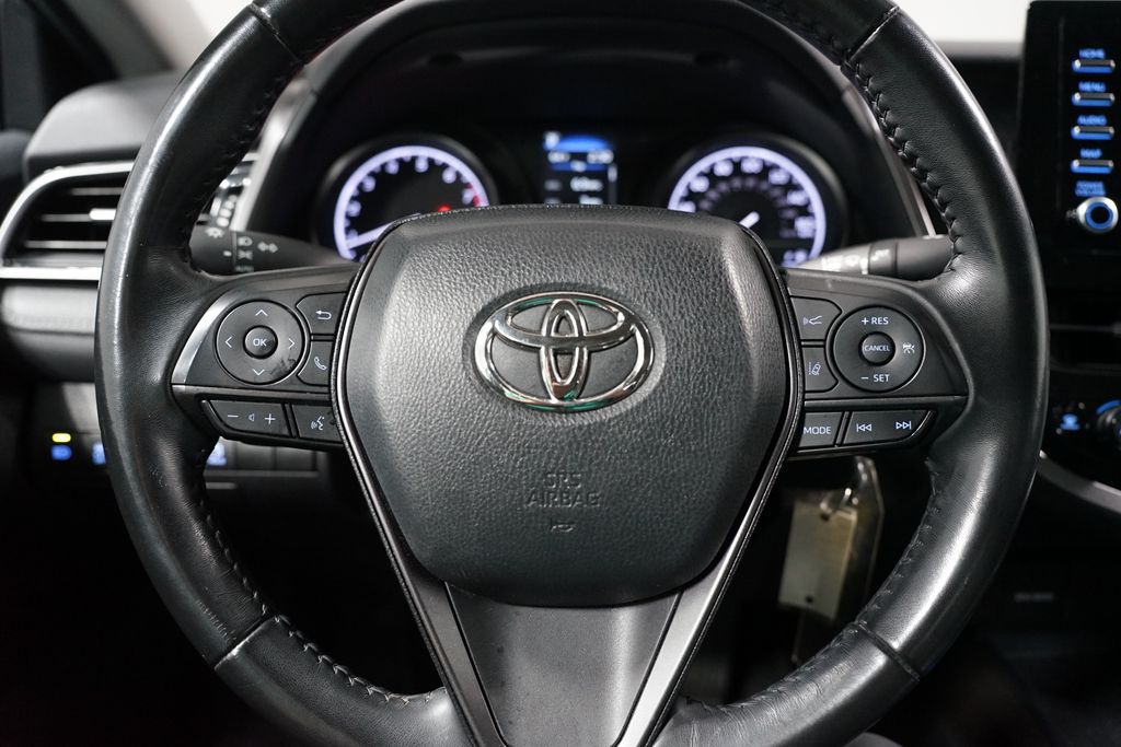 Thumbnail: 2023 Toyota Camry - 12