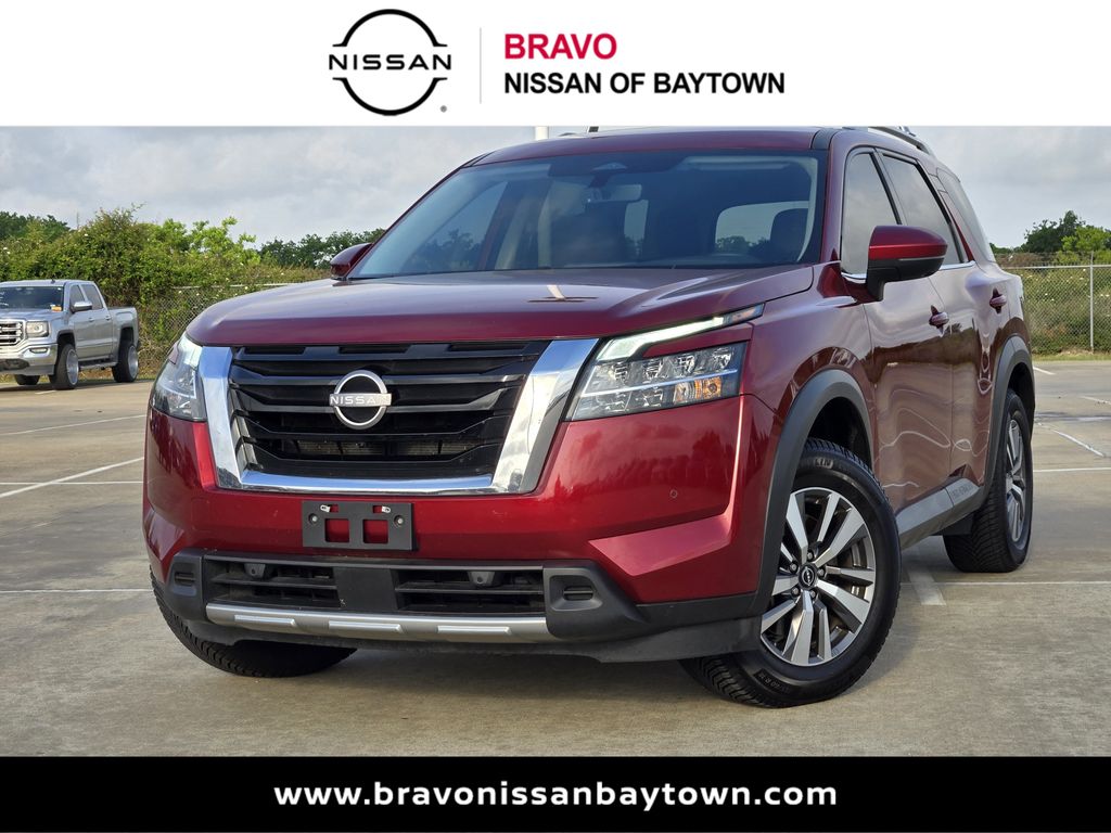 2023 Nissan Pathfinder SL