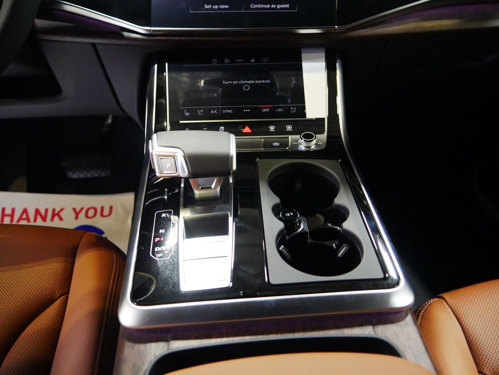 Thumbnail: 2026 Audi Q7 - 26