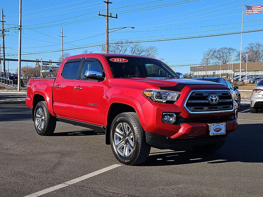 Thumbnail: 2017 Toyota Tacoma - 8