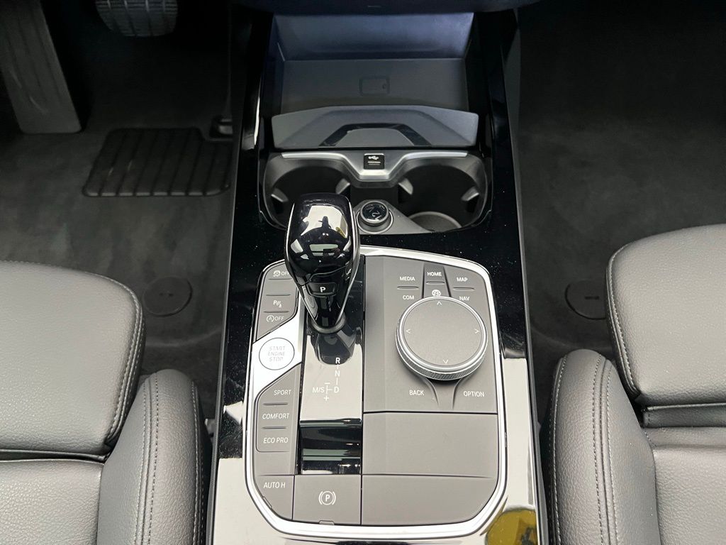 Thumbnail: 2024 BMW 2 Series - 16