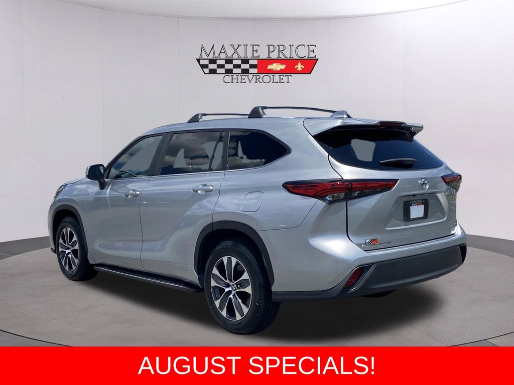 Used 2023 Toyota Highlander SUV
