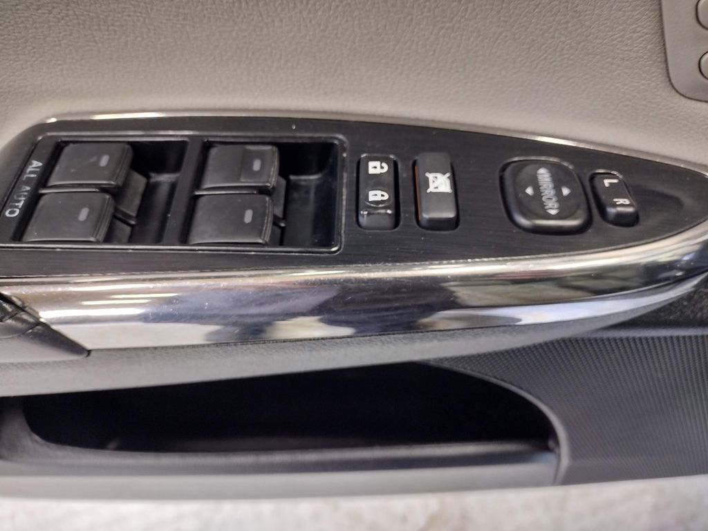 2018 Toyota Avalon Hybrid Limited