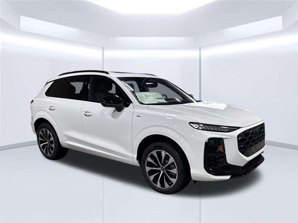 Thumbnail: 2026 Audi Q3 - 7