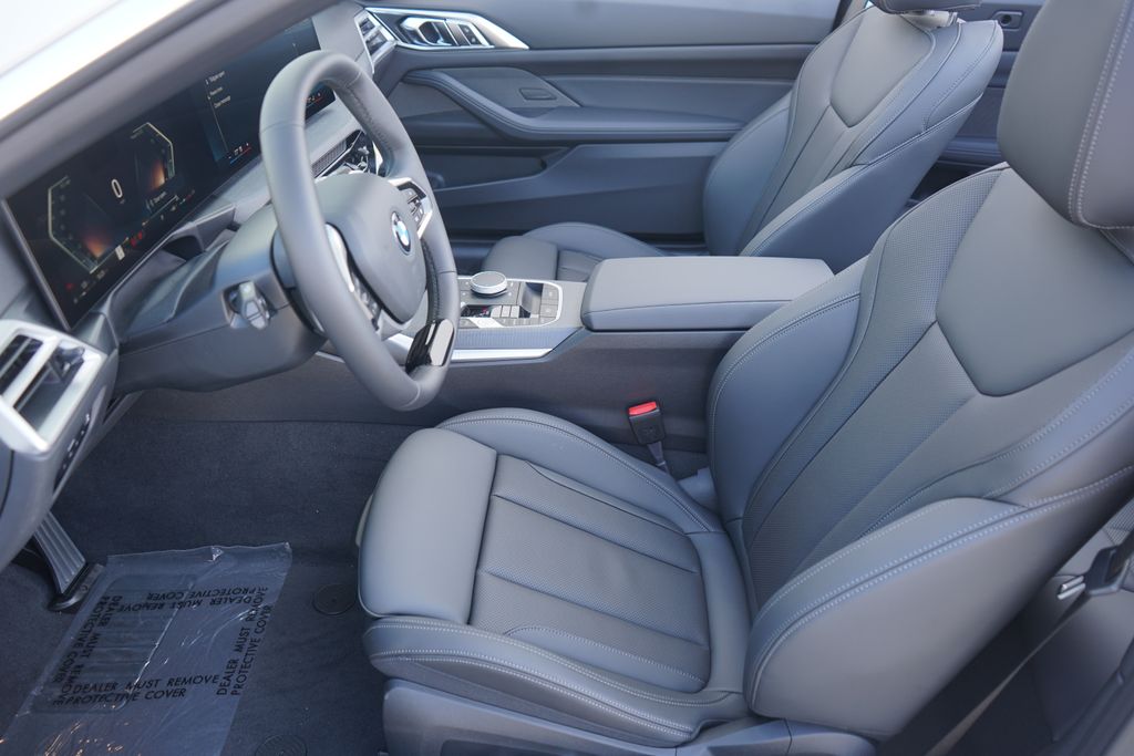 Thumbnail: 2025 BMW 4 Series - 11