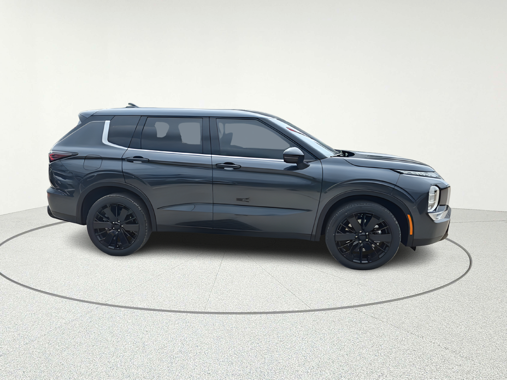 2026 Mitsubishi Outlander LE - 7