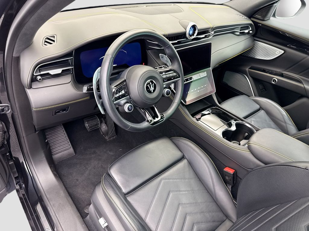 Thumbnail: 2023 Maserati Grecale - 9