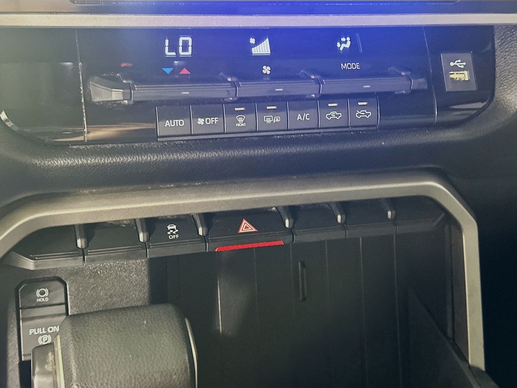 Thumbnail: 2023 Toyota Tundra - 16