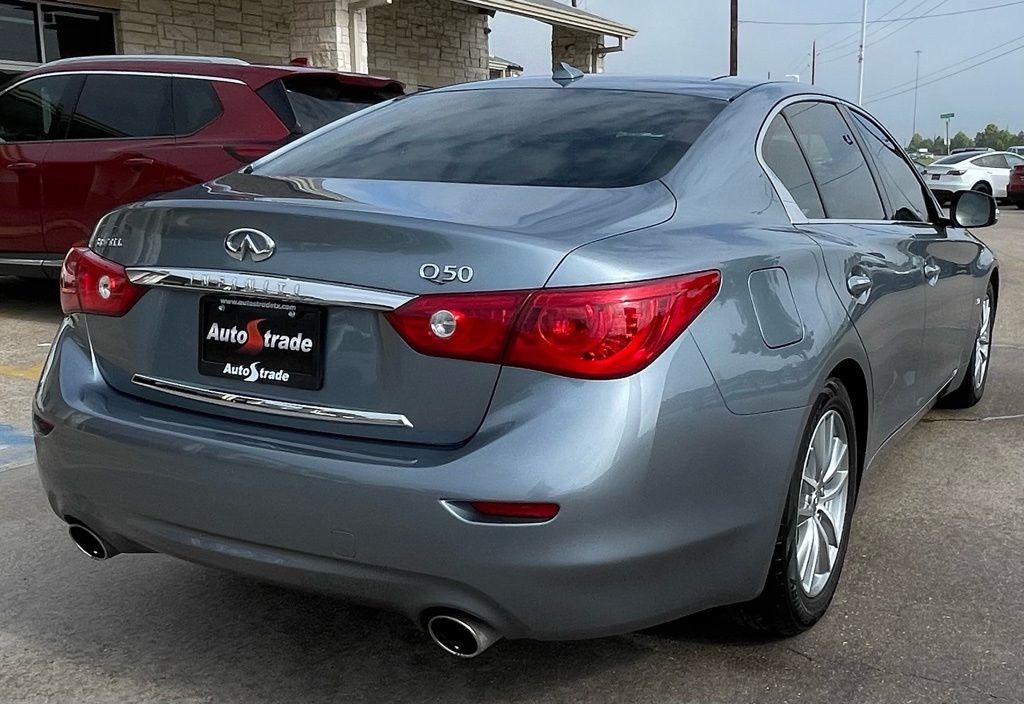 2015 INFINITI Q50 Premium Blue at Autostrade