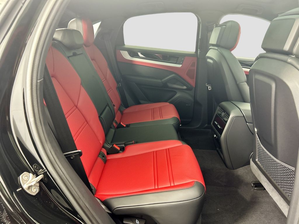 Thumbnail: 2026 Porsche  - 23