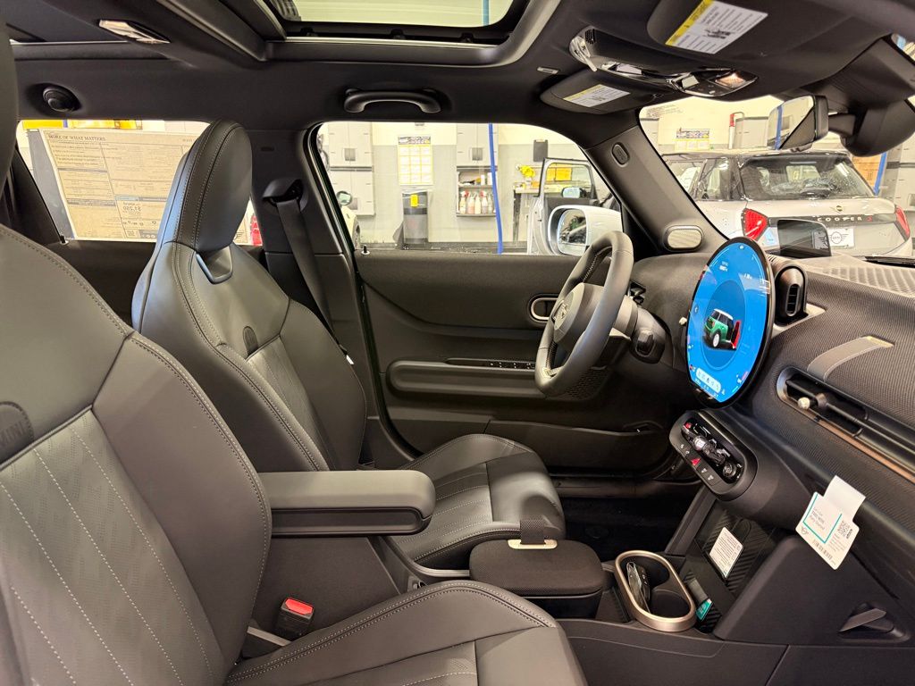 Thumbnail: 2026 MINI Cooper - 28