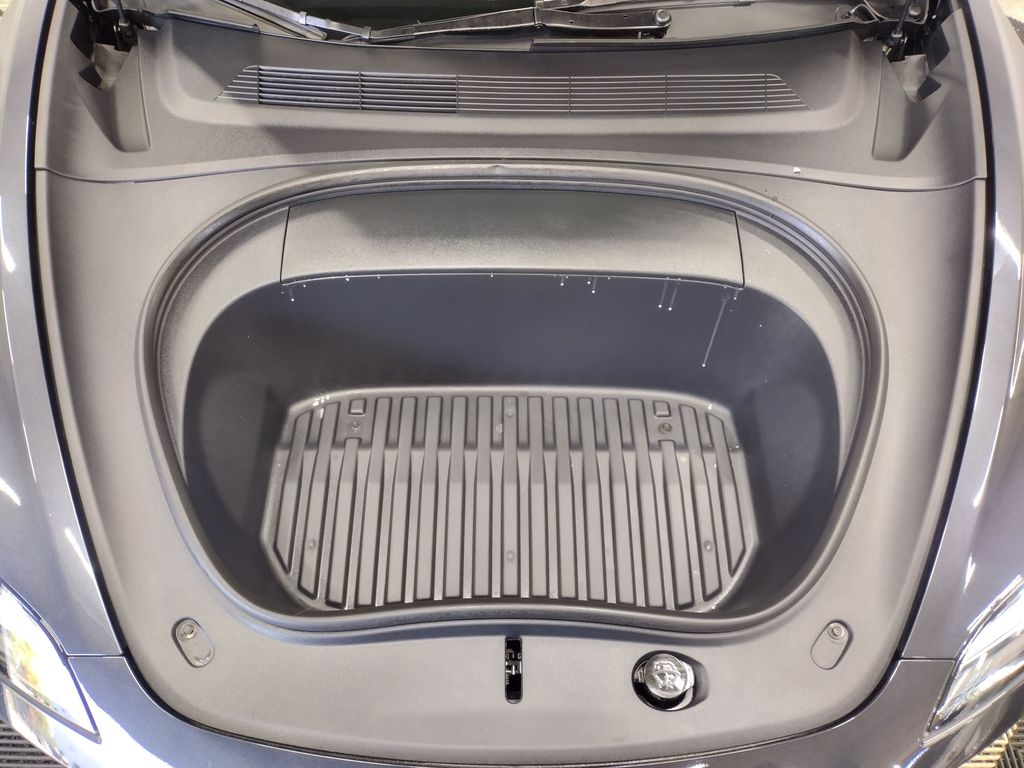 2024 Tesla Model 3 Long Range