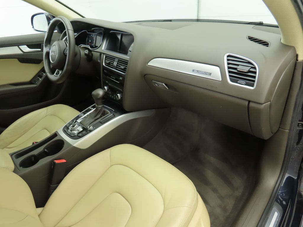 Thumbnail: 2015 Audi A4 - 16