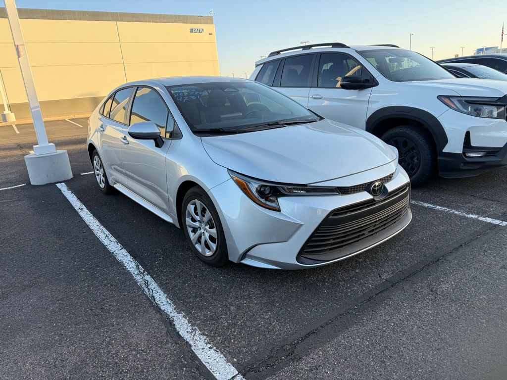 Thumbnail: 2025 Toyota Corolla - 3