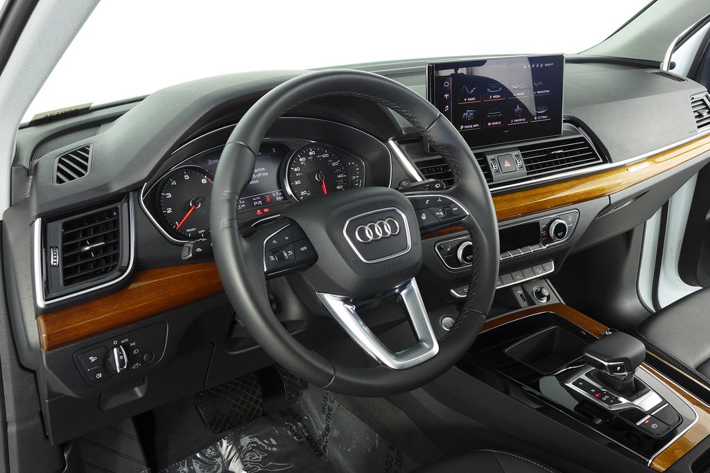 Thumbnail: 2023 Audi Q5 - 31