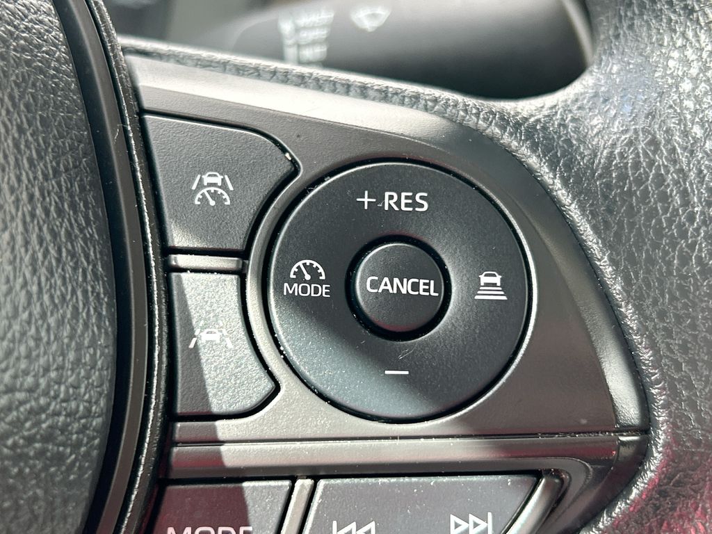 Thumbnail: 2025 Toyota Corolla - 17