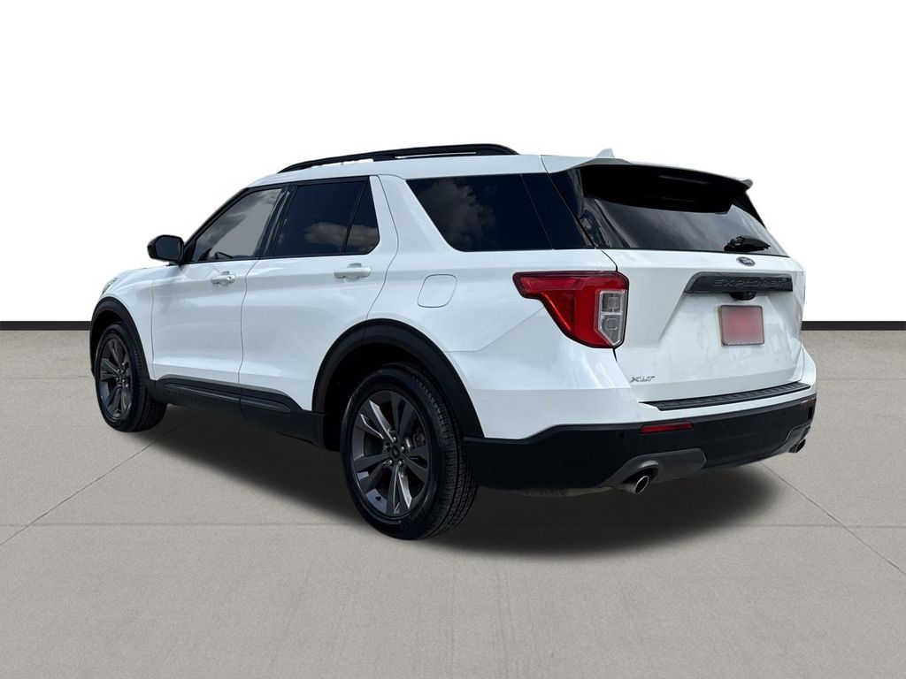 2023 Ford Explorer XLT - 6