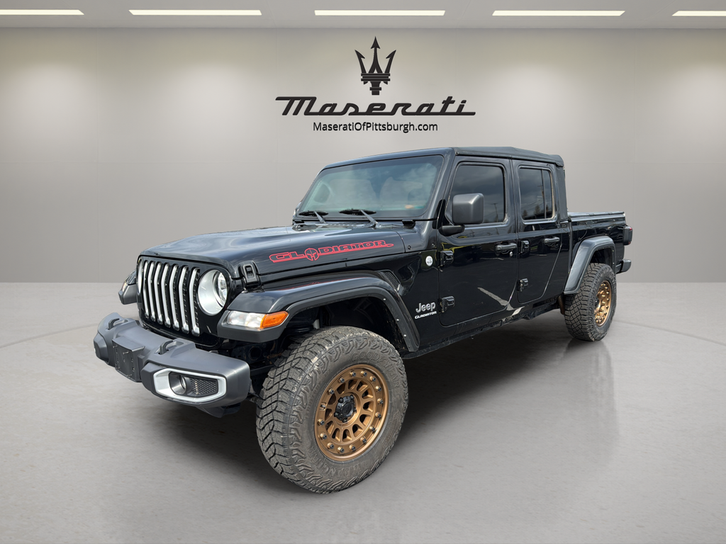 Black Clearcoat 2022 Jeep Gladiator Overland Crew Cab 4WD Pickup Truck Four-Wheel Drive 8-Speed Automatic