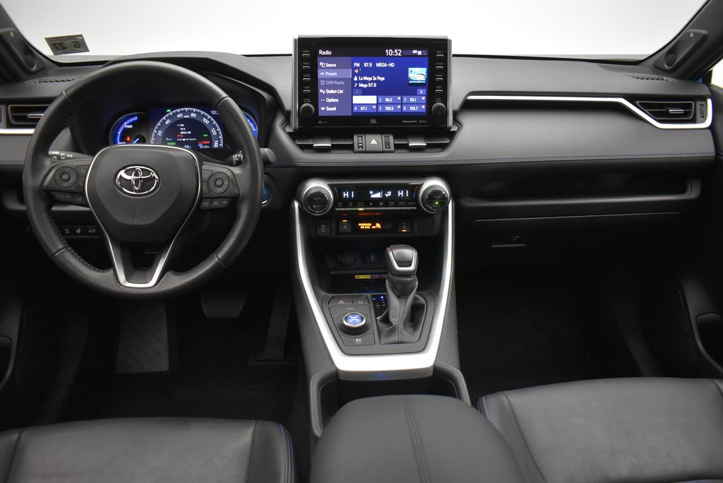 2022 Toyota RAV4 XSE 29
