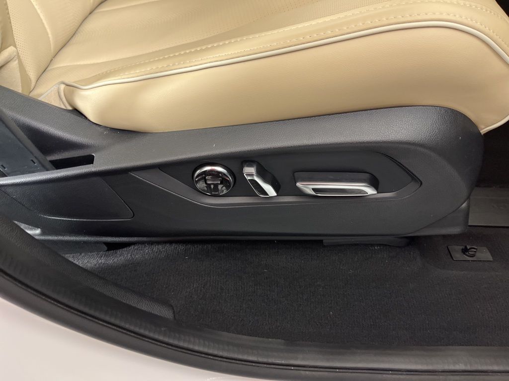 Thumbnail: 2023 Acura MDX - 7