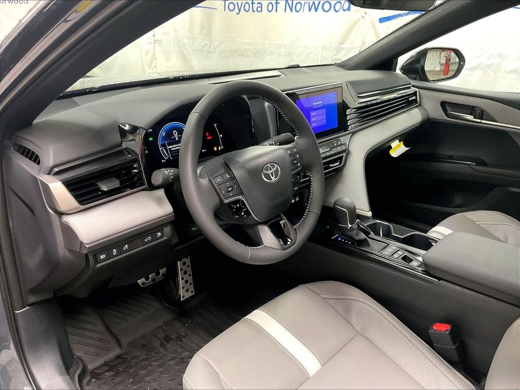 2026 Toyota Camry — photo 9