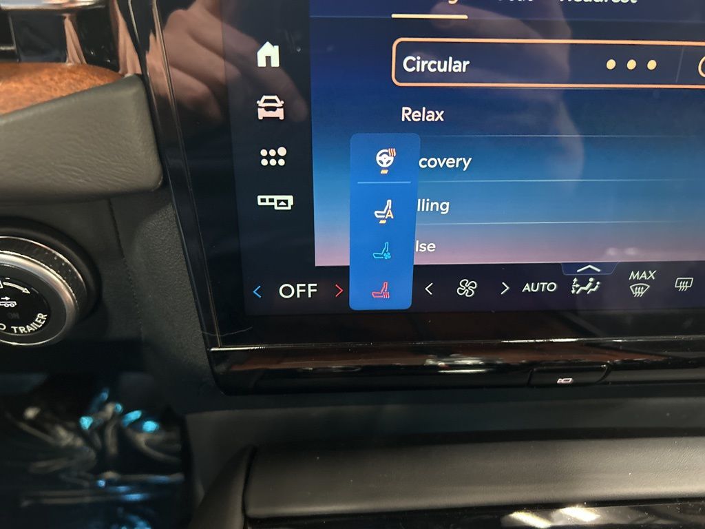 new 2026 Lincoln Navigator car, priced at $124,725