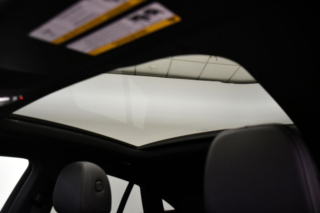 Thumbnail: 2026 Mercedes-Benz GLE - 17