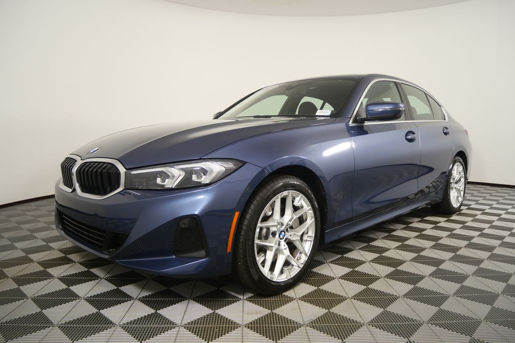 Thumbnail: 2026 BMW 3 Series - 7