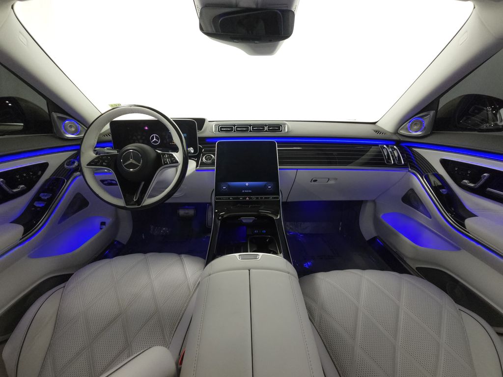 Used 2024 Black Mercedes-Benz Maybach S 680 image 28