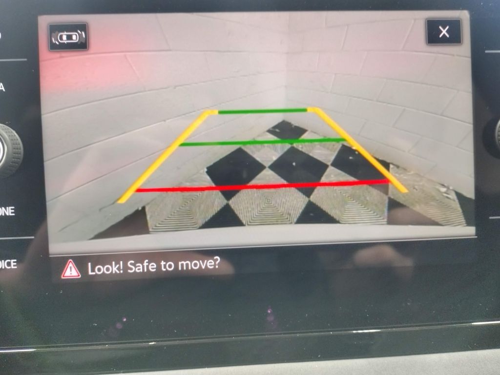 2025 Volkswagen Taos 1.5T SE Black