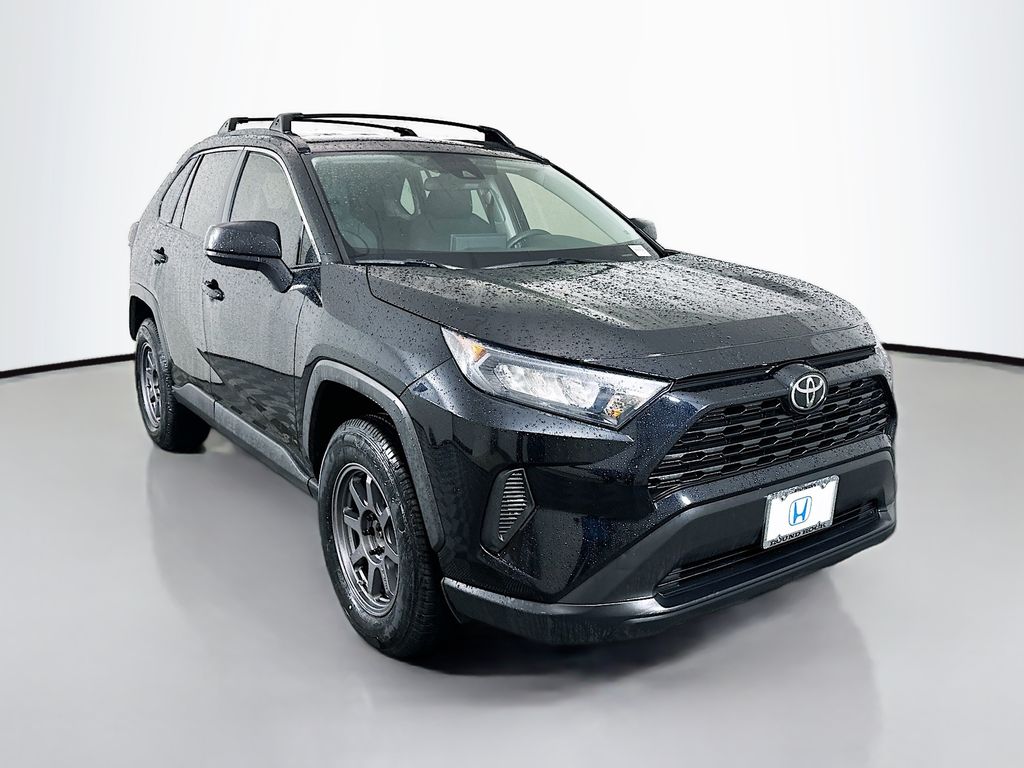 Thumbnail: 2021 Toyota RAV4 - 3