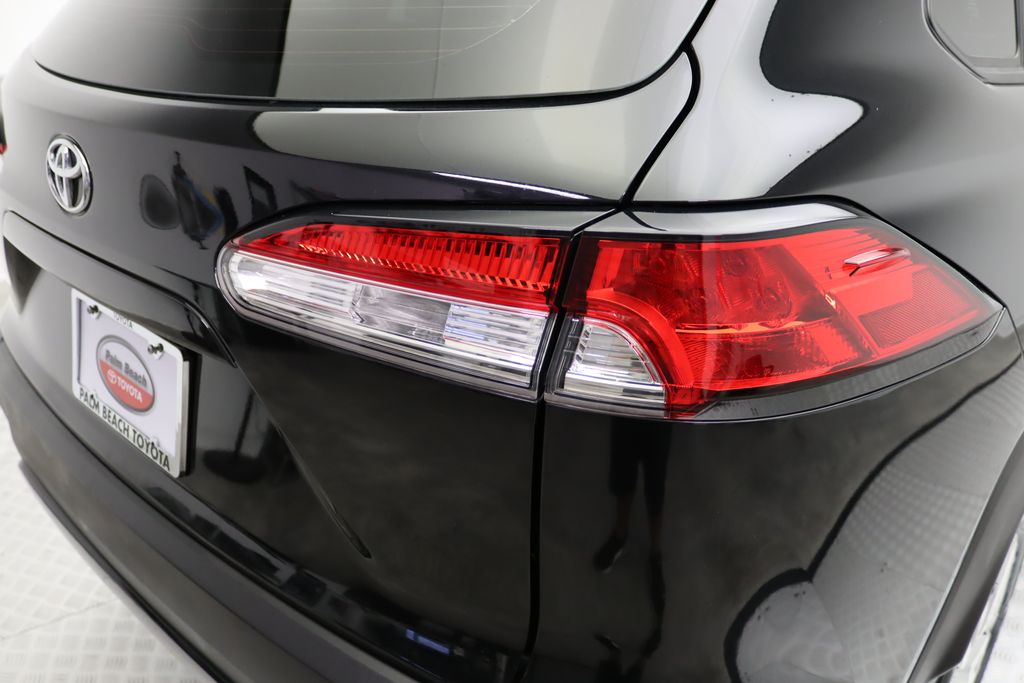 Thumbnail: 2023 Toyota Corolla Cross - 9