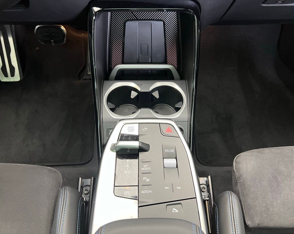 2025 BMW X2 M35i 12