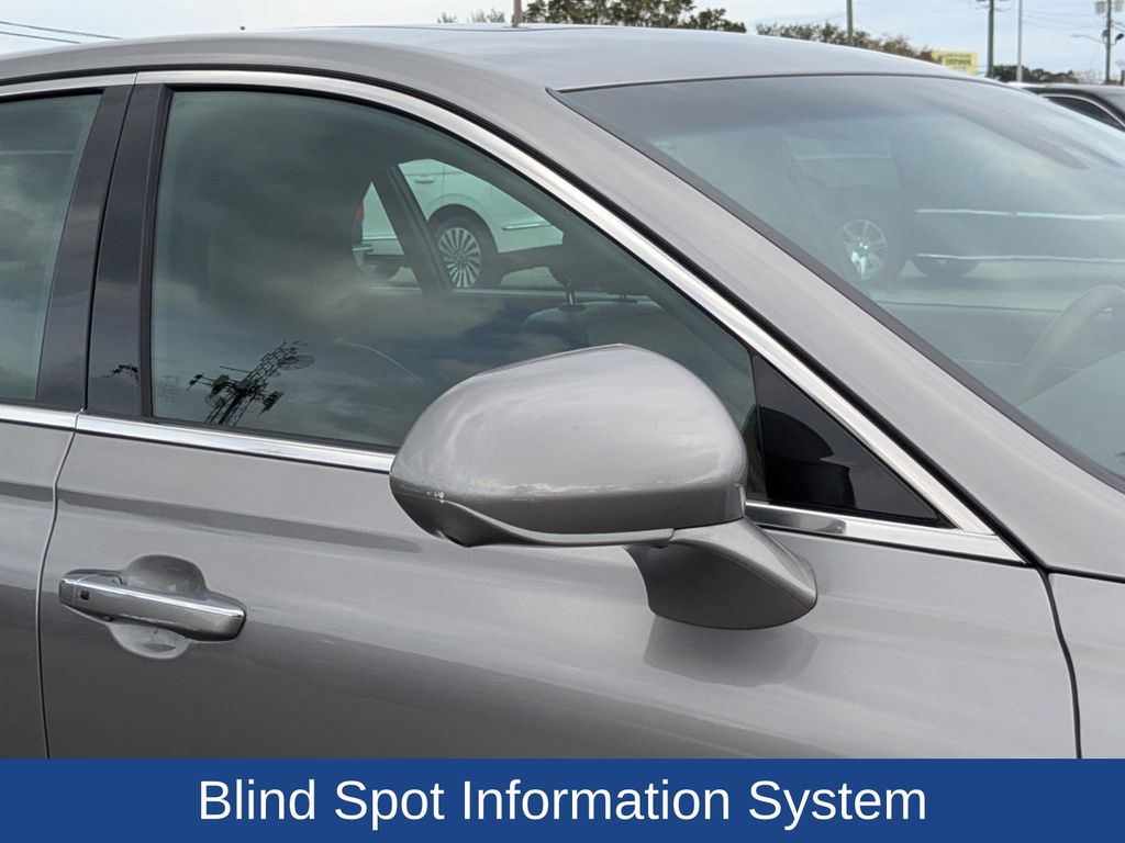 2021 Genesis G90 3.3T Premium RWD